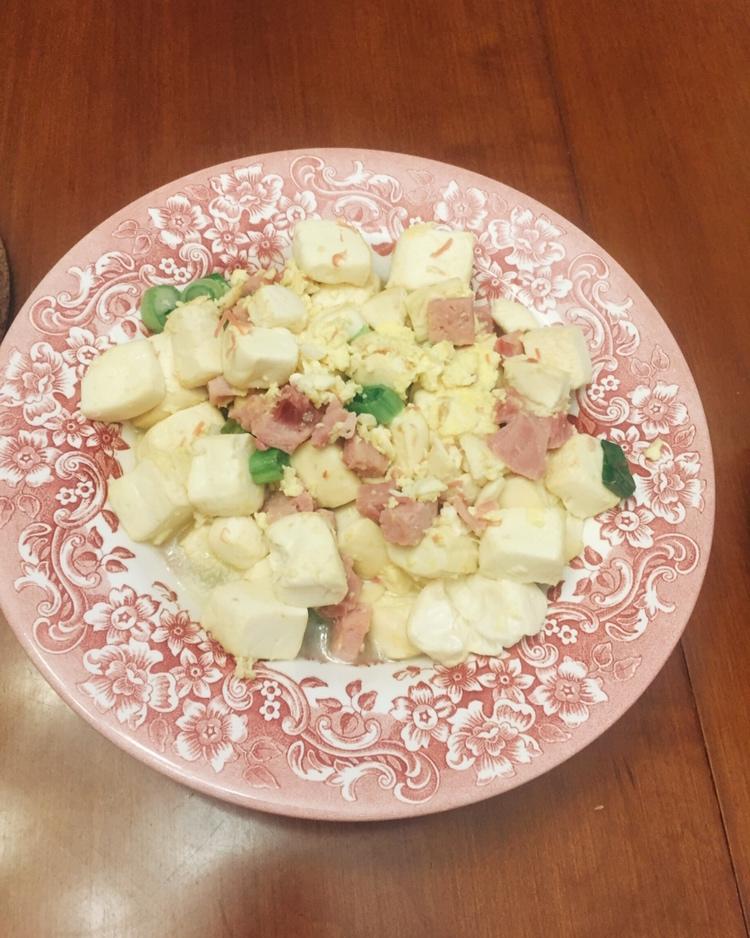 蛋包豆腐丁