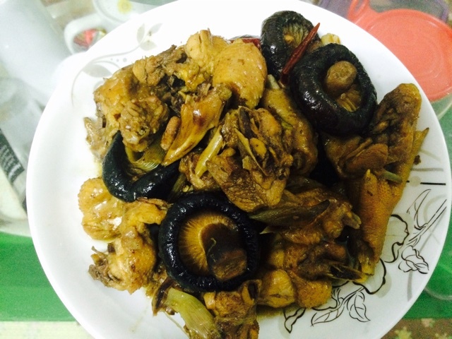 香菇炖鸡