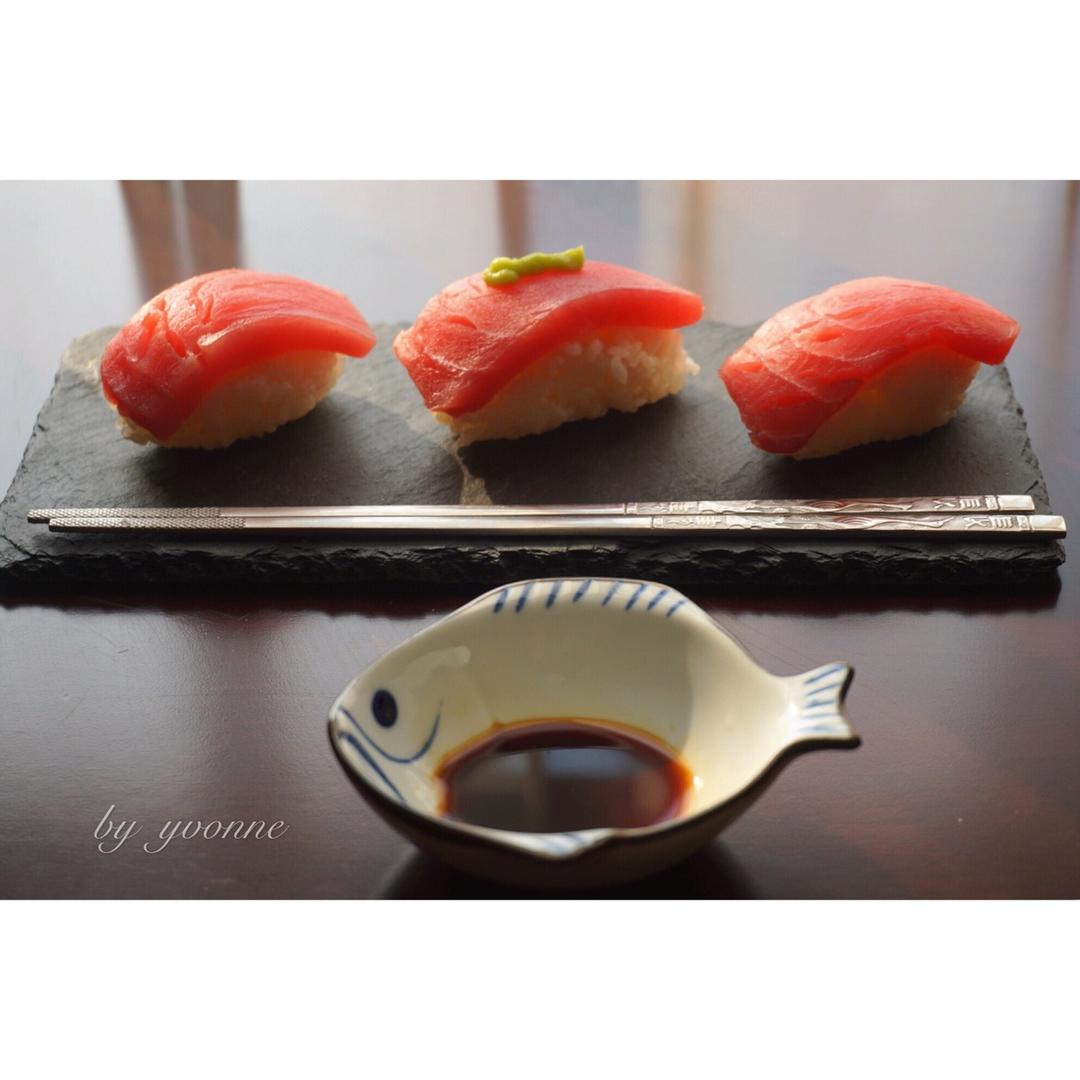 yvonne徐做的金枪鱼寿司手握