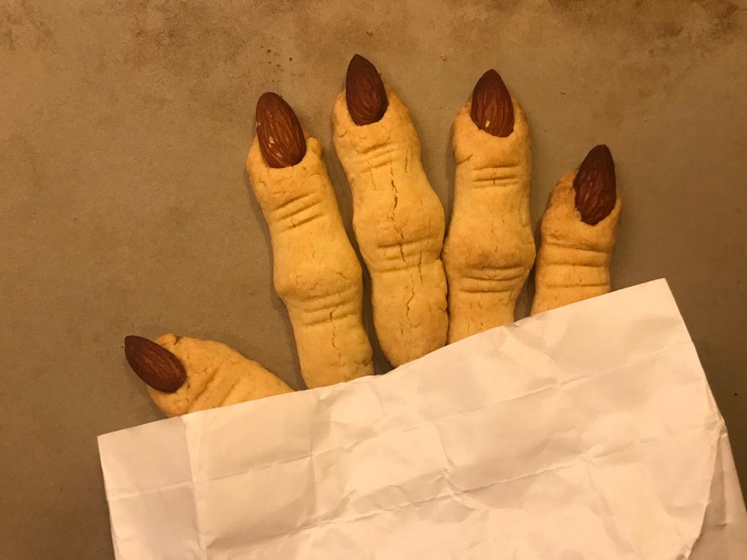 万圣节女巫的手指