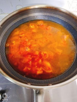 酸咸好滋味-西红柿肉末汤面的做法 步骤6