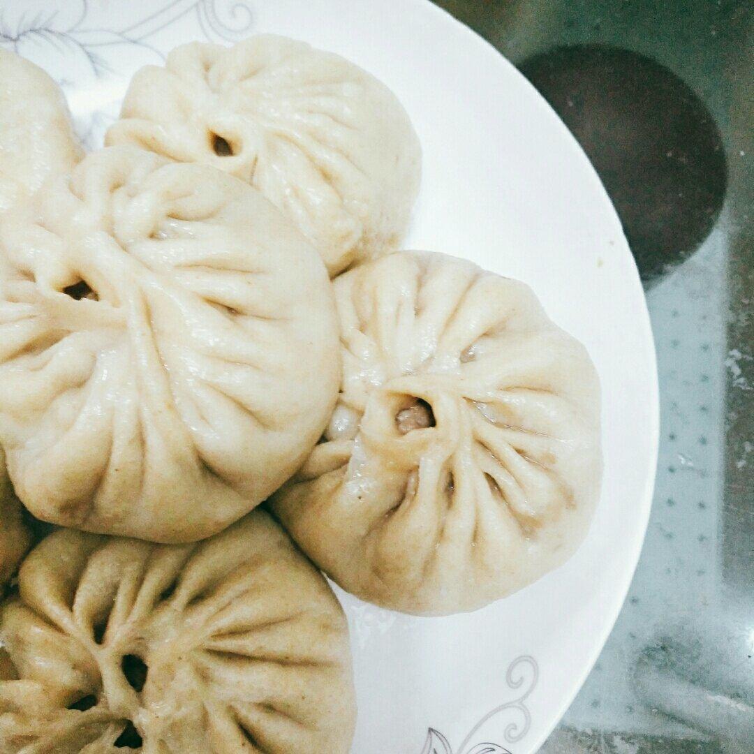 有只猫叫什么                         分享作品 大肉包子 大半夜的