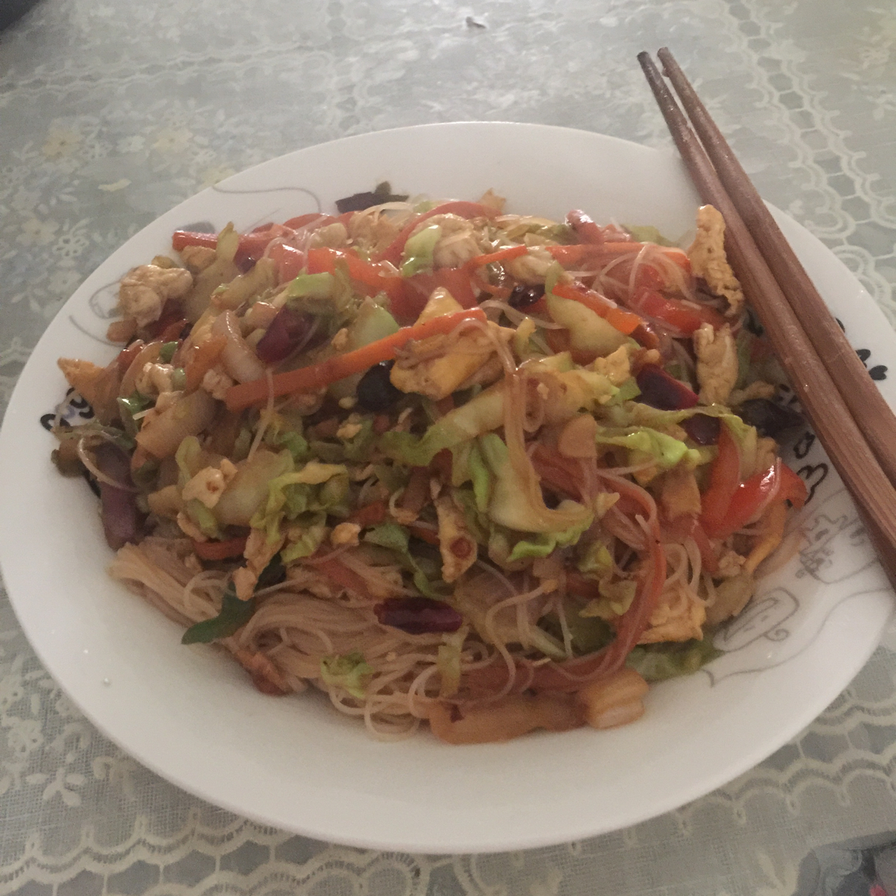 包菜粉丝炒鸡蛋