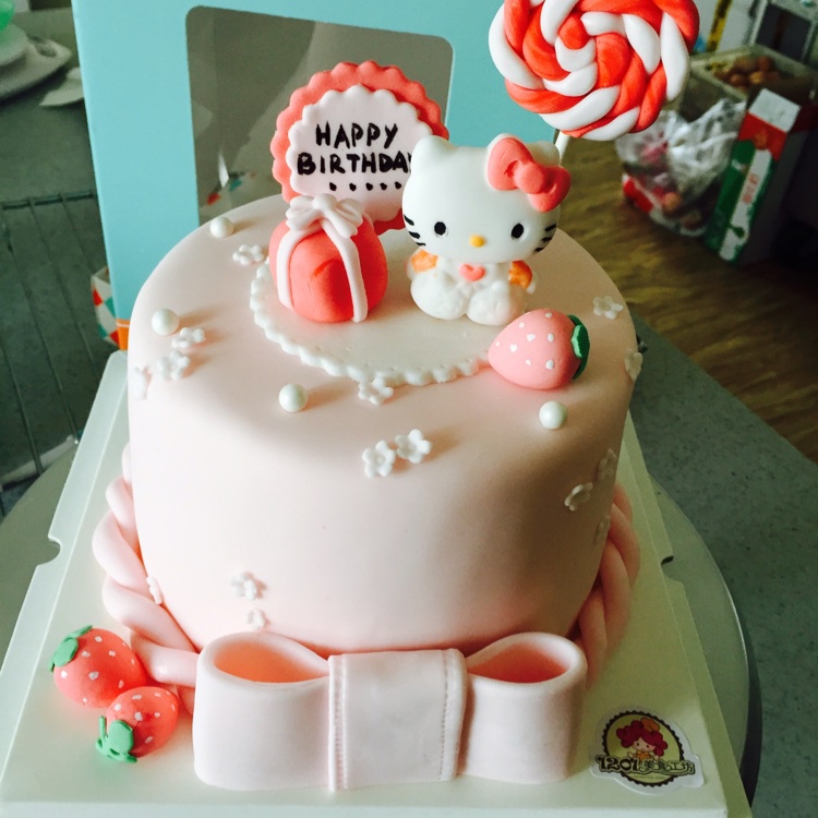 hellokitty翻糖蛋糕-翻糖膏配方大公开，迷倒万千美女的kitty卡通详细做法啊