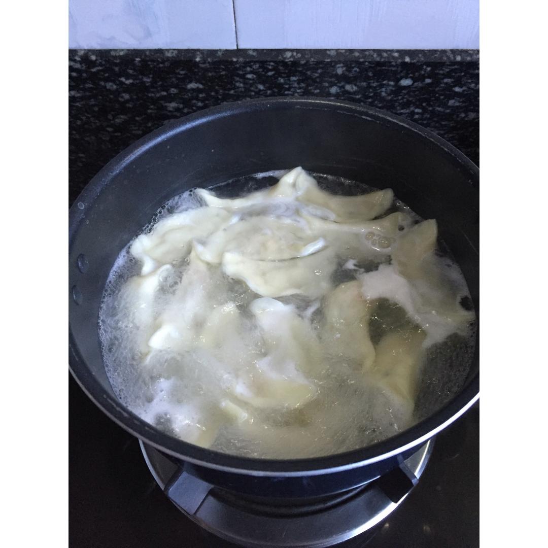 三蔬虾仁木耳香菇饺子