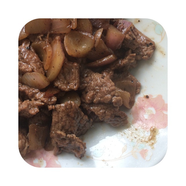 洋葱炒牛肉