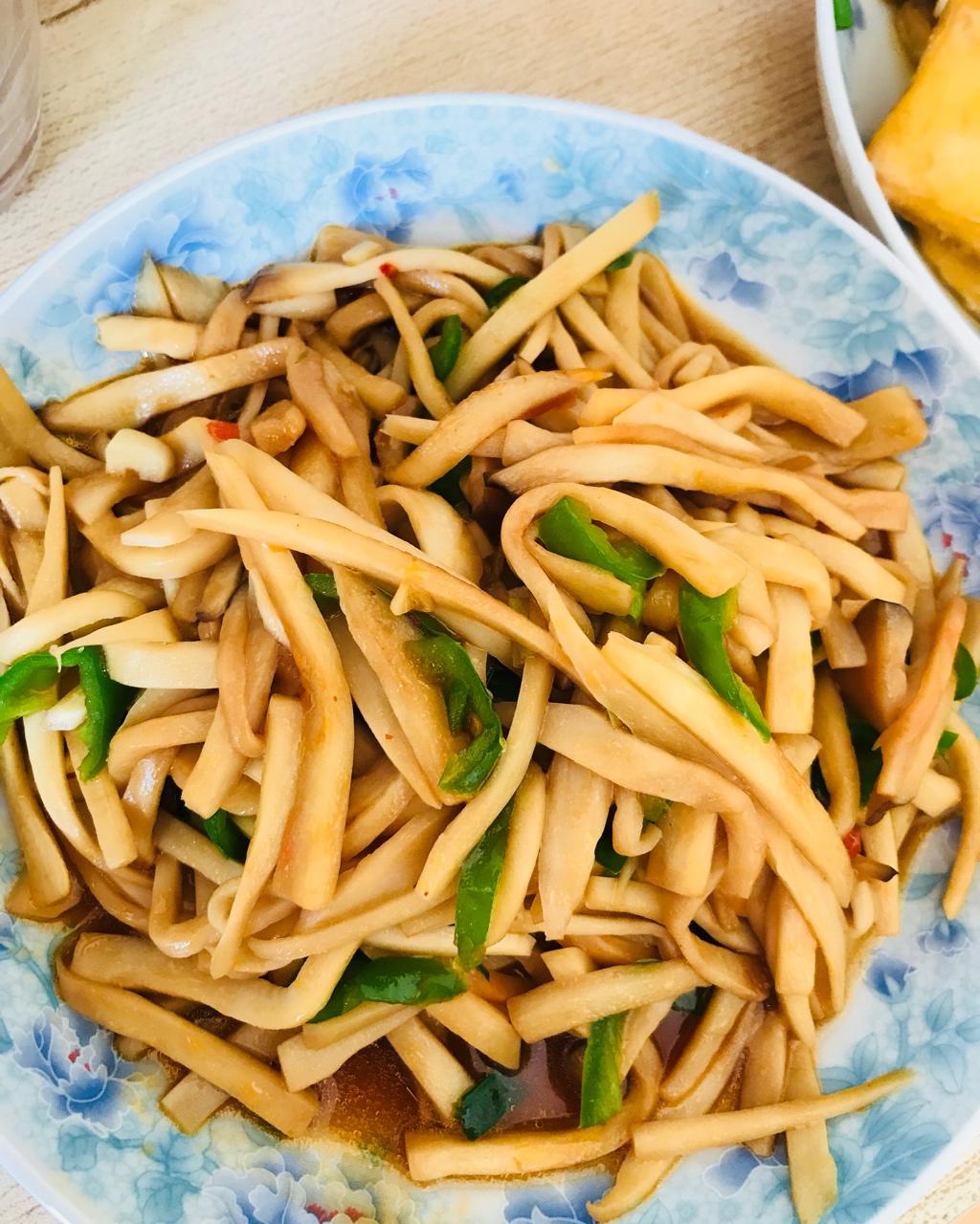 爆炒杏鲍菇