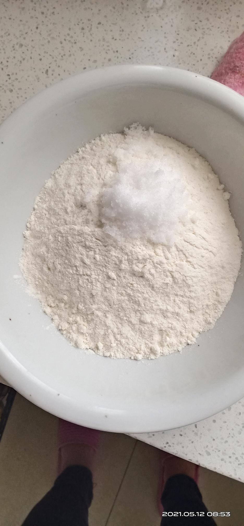 纯奶手撕吐司的做法 步骤1