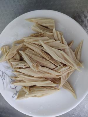 凉拌黄瓜腐竹的做法 步骤1