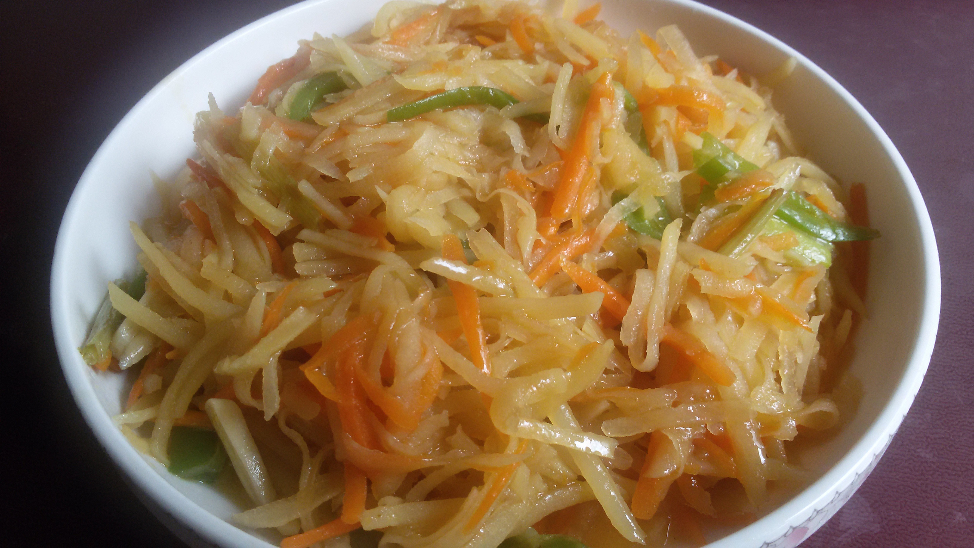 炒胡萝卜土豆丝