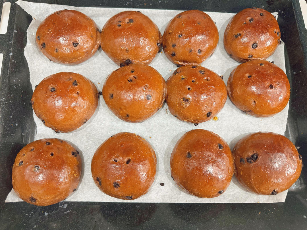 双重巧克力口感---爆浆可可小面包，好像也叫黑眼豆豆