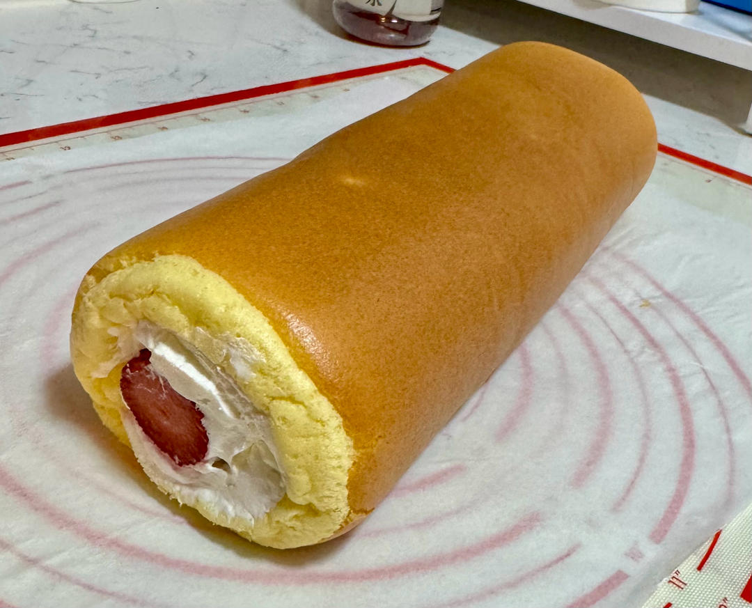 超详细的瑞士卷奶油蛋糕卷原味蛋糕卷的制作方法 饱满不掉皮不开裂（附模具换算方法）