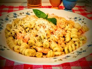 三文鱼烩西葫芦酱汁螺旋面-- Fusilli al pesto di zucchine con salmone的做法 步骤20