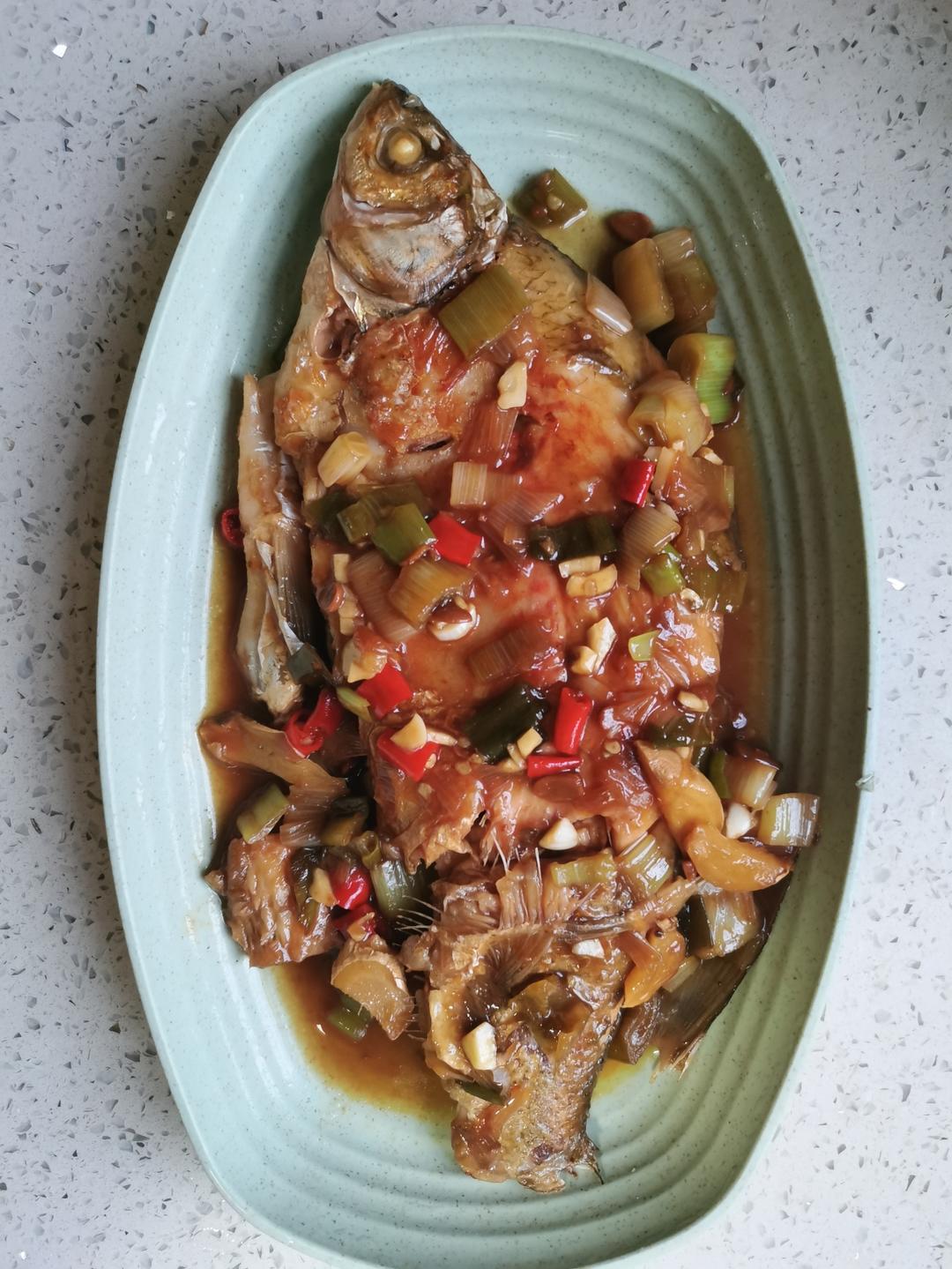 红烧鳊鱼（武昌鱼）