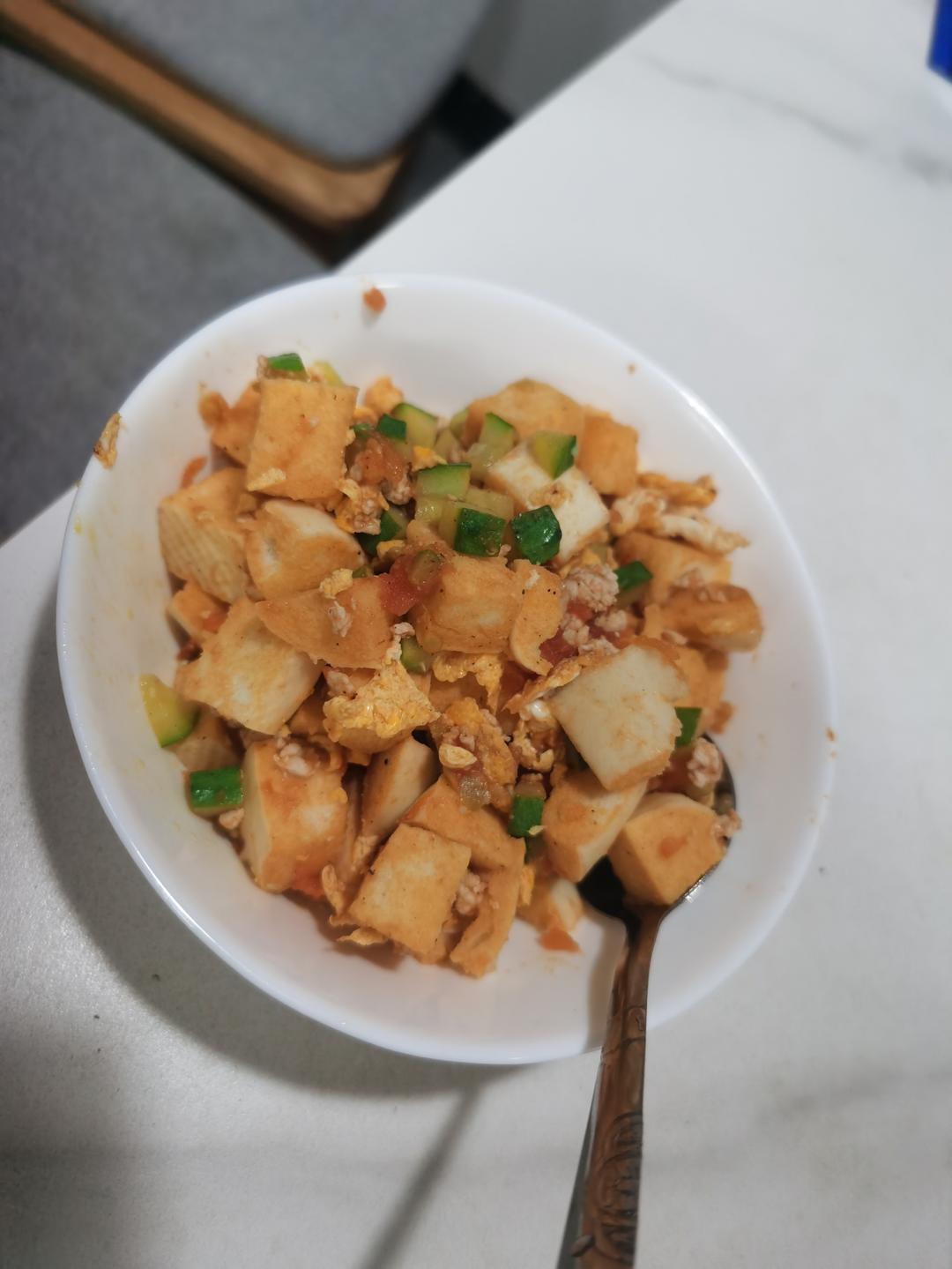 西红柿炒馒头粒