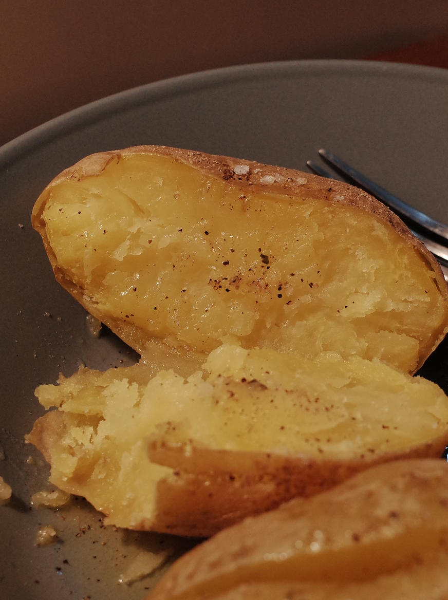 贼简单丨零厨艺Jacket Potato 微波炉烤土豆