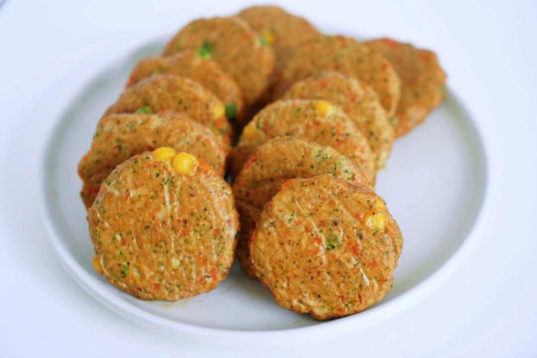 减肥餐：香煎鸡胸肉饼