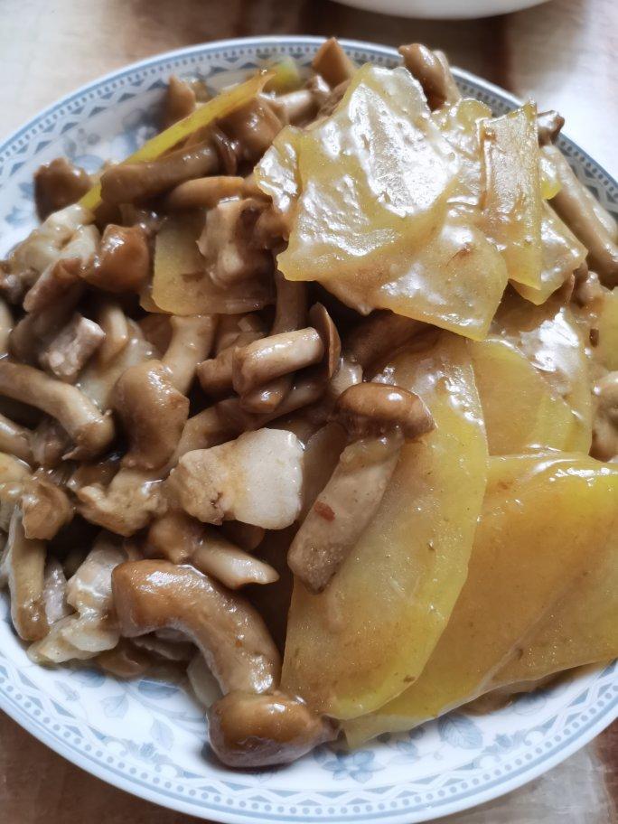 滑子蘑土豆片