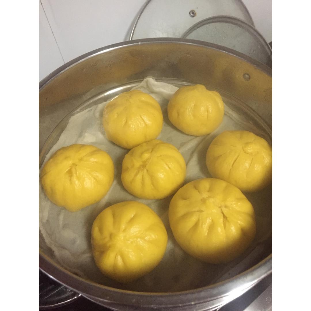 新手也可以--详解如何做出人见人爱、金黄的南瓜馒头