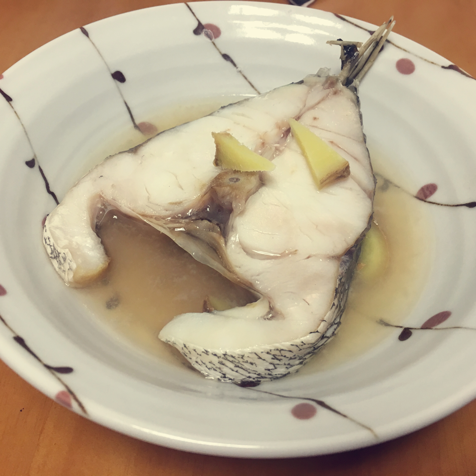 小哄牛做的清蒸米鱼