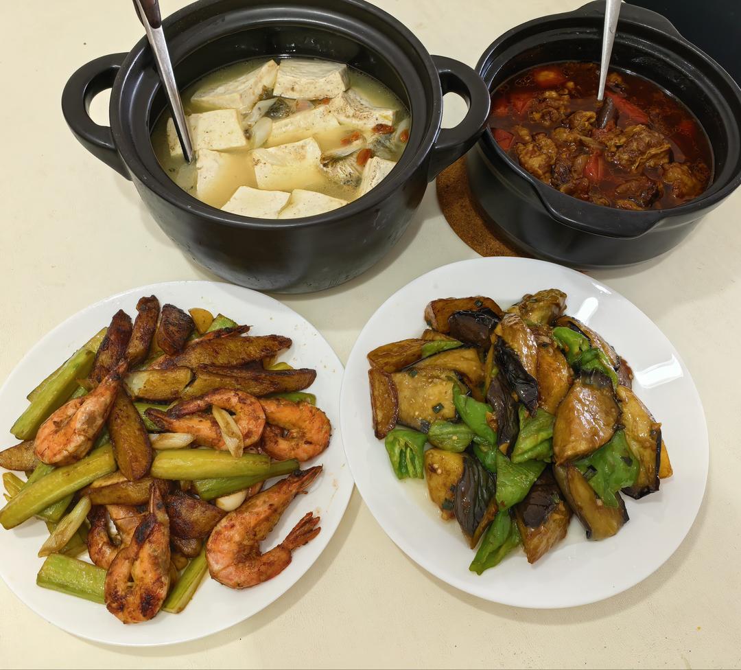香辣干锅虾（下饭菜）