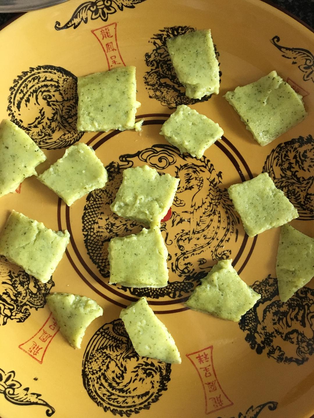 小龙珠辅食：西兰花糕