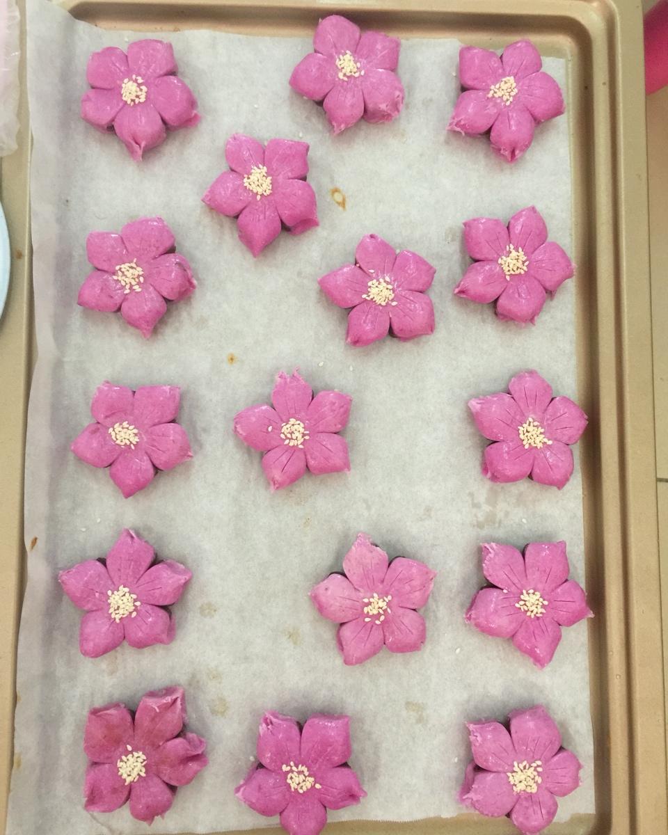 🌸花都开好了--步骤超详尽的桃花酥(无色素!火龙果版)