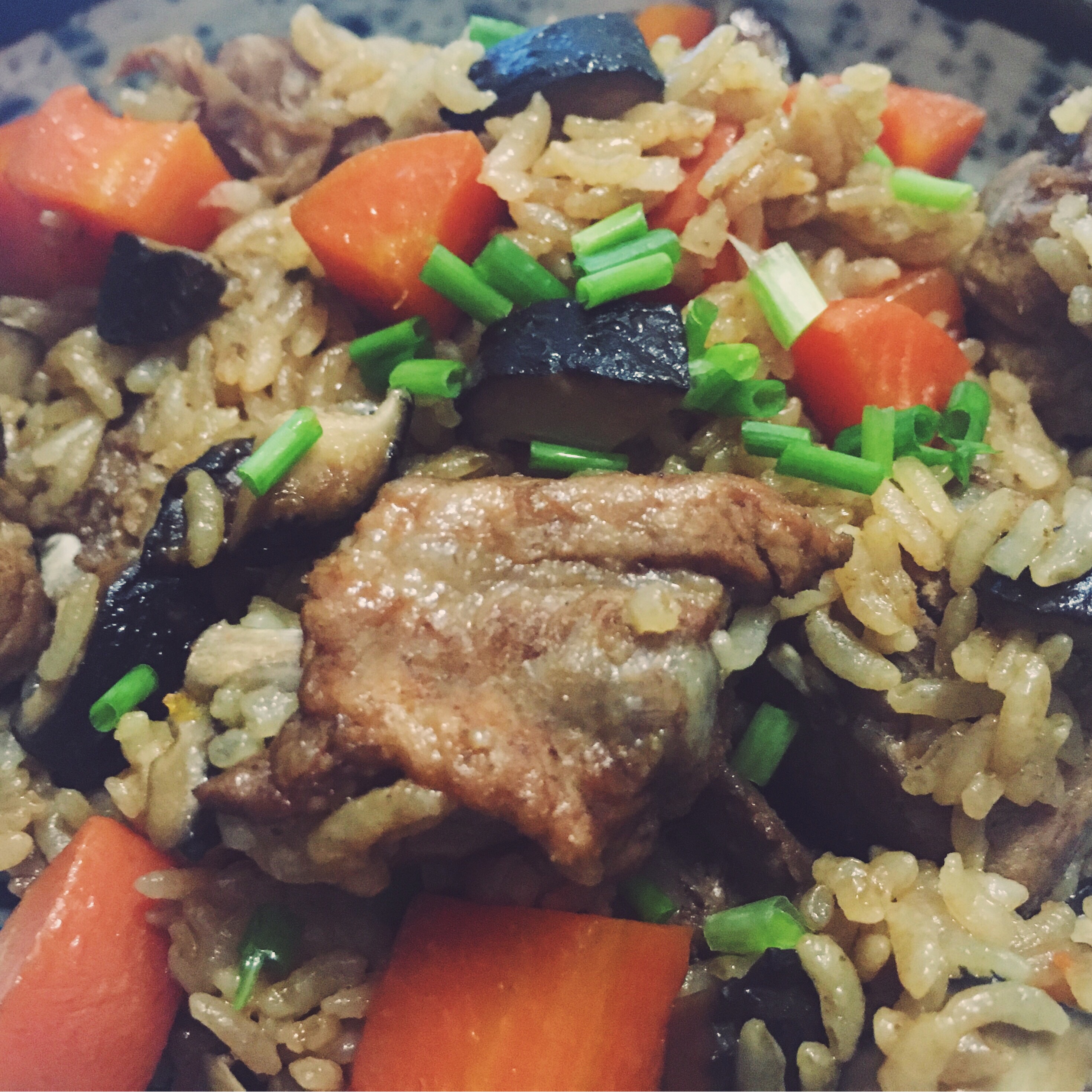 喷香排骨焖饭（爆好吃）
