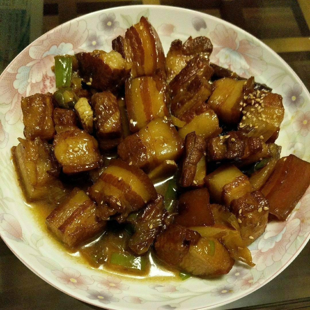 私房红烧肉 垂涎三尺软糯无比