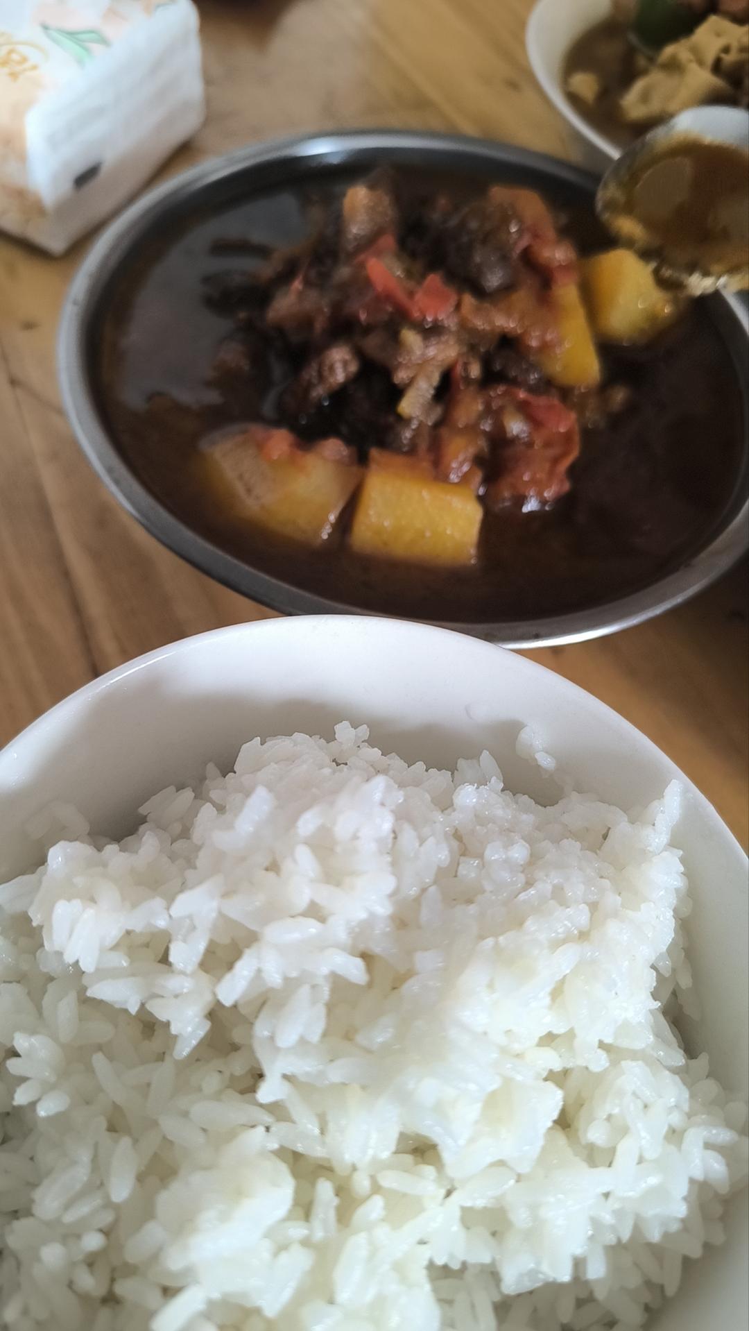 番茄土豆炖牛腩