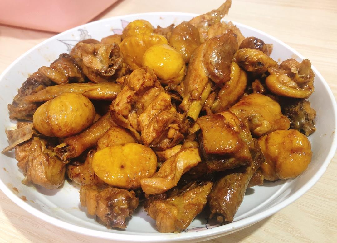 板栗香焖三黄鸡