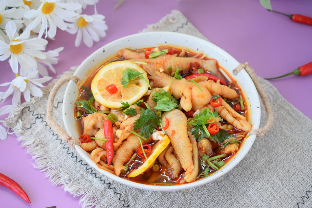 夏天必做美食——红油无骨鸡爪的做法