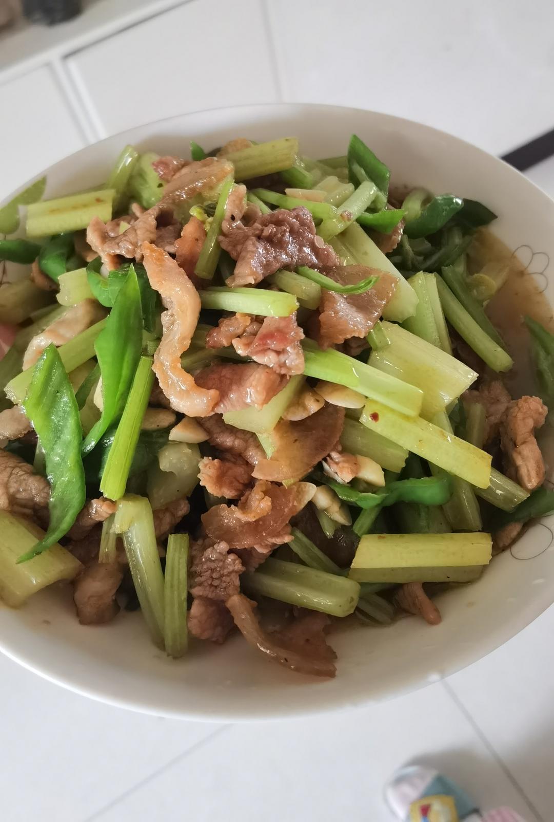 芹菜炒肉丝