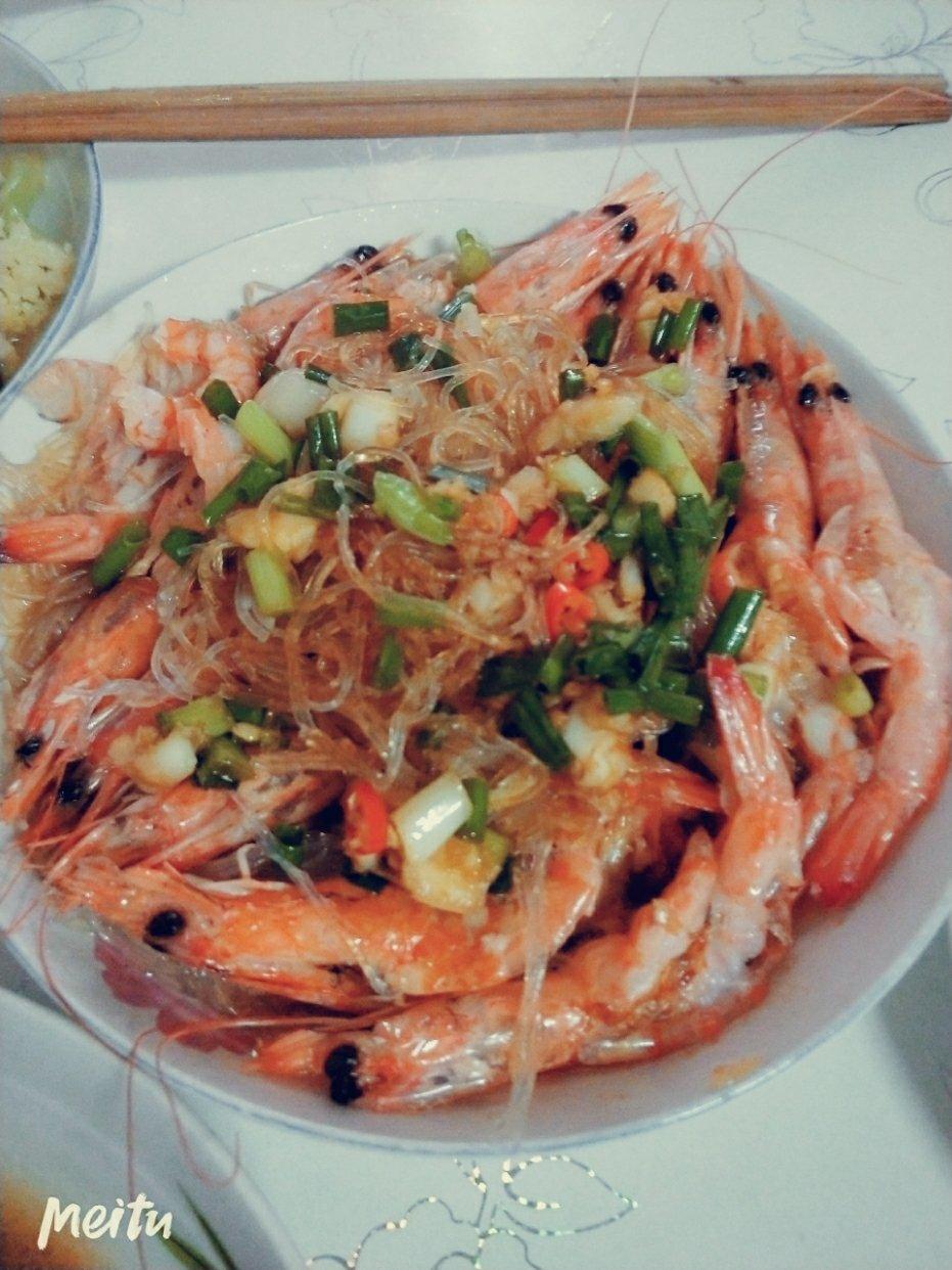 蒜蓉粉丝蒸大虾