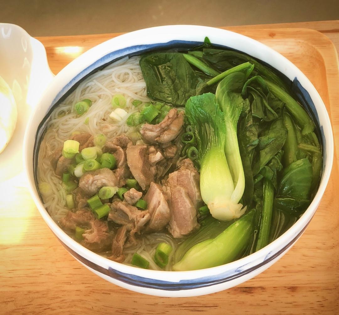 清炖羊肉汤