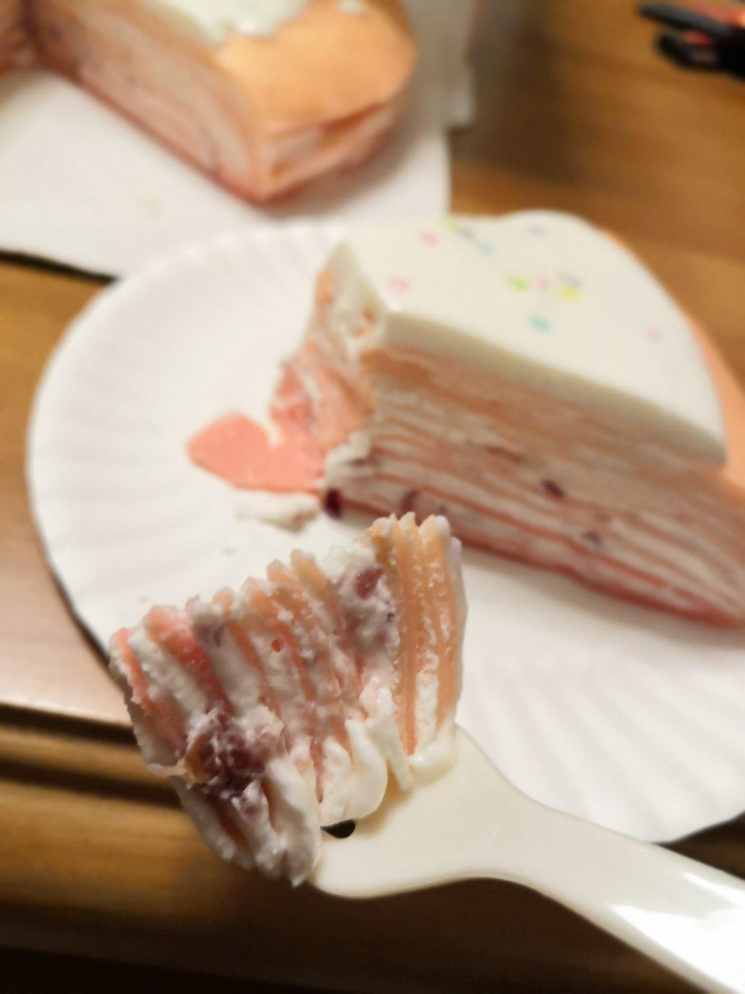 红丝绒渐变千层蛋糕