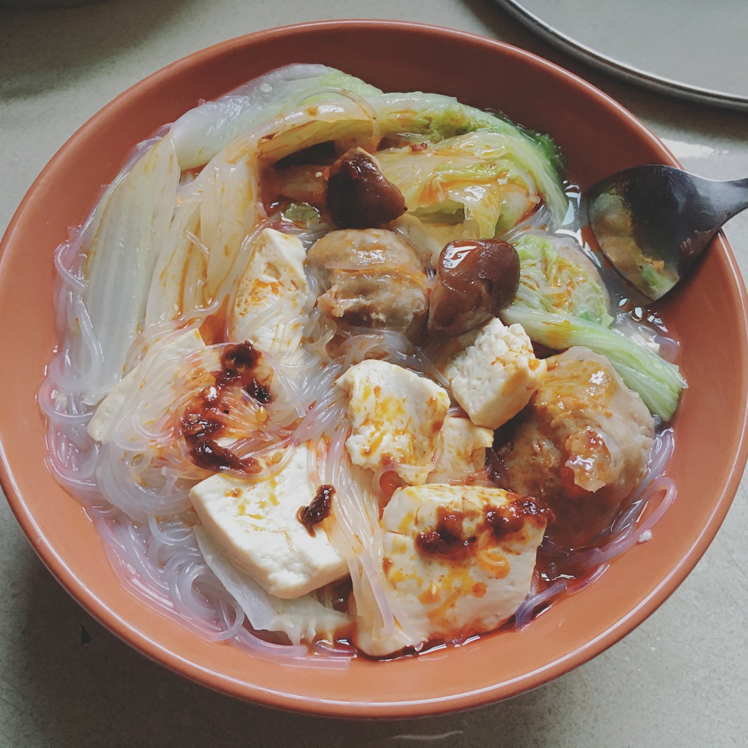白菜豆腐煮粉丝