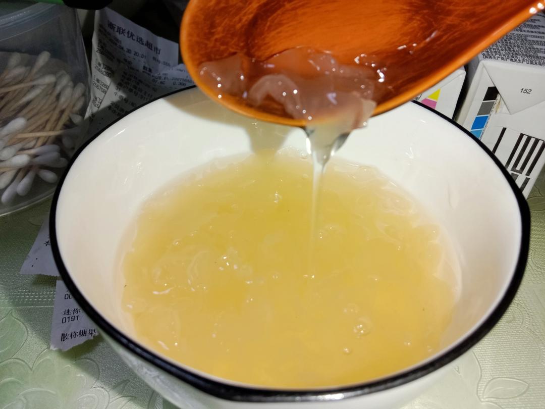 怎样煮出胶的银耳羹