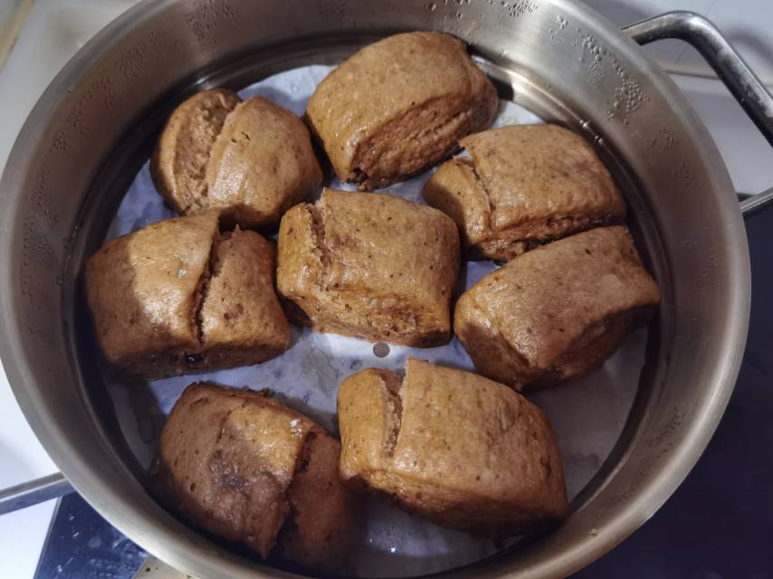 红枣核桃红糖馒头