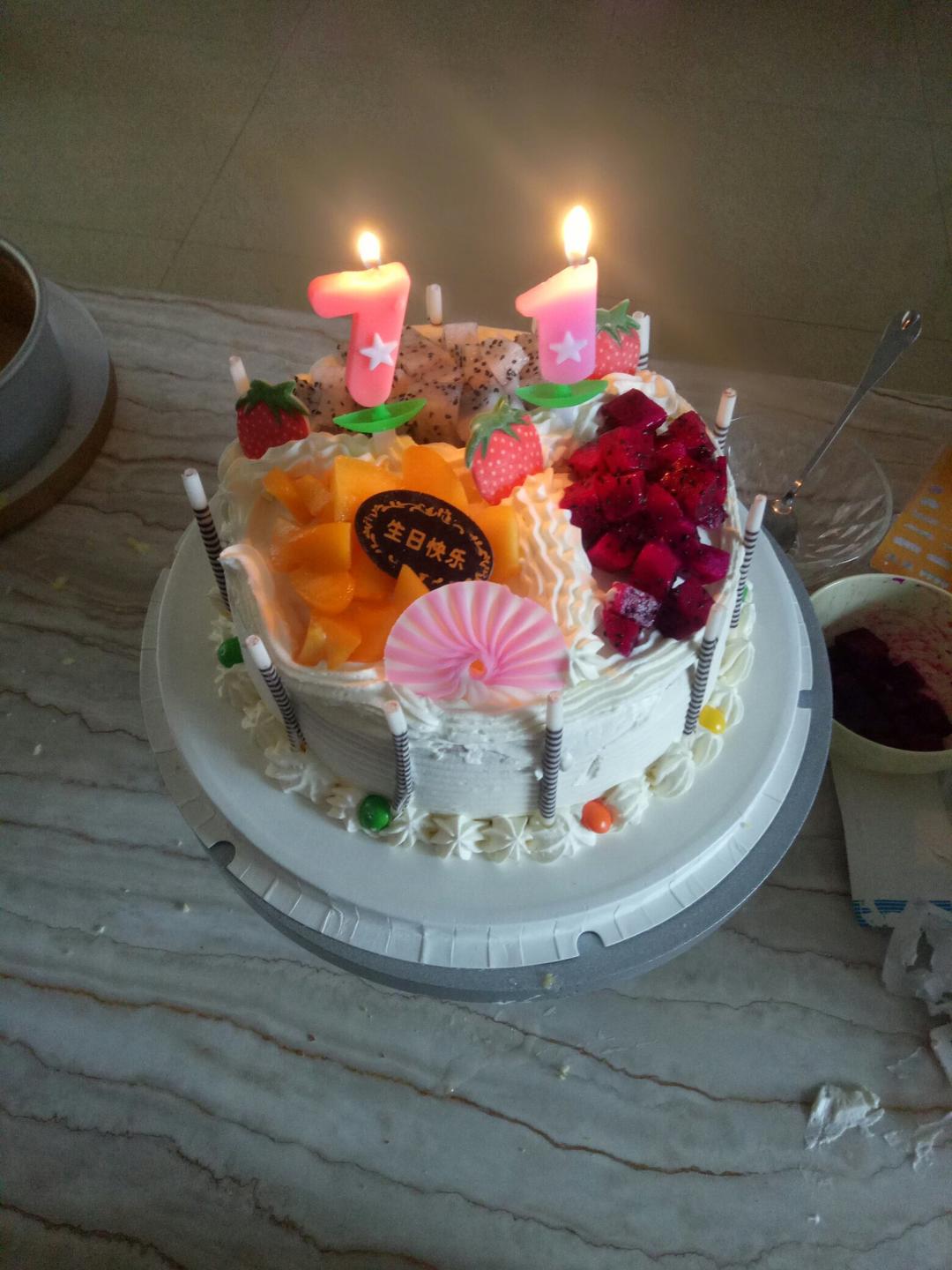 8寸水果生日蛋糕