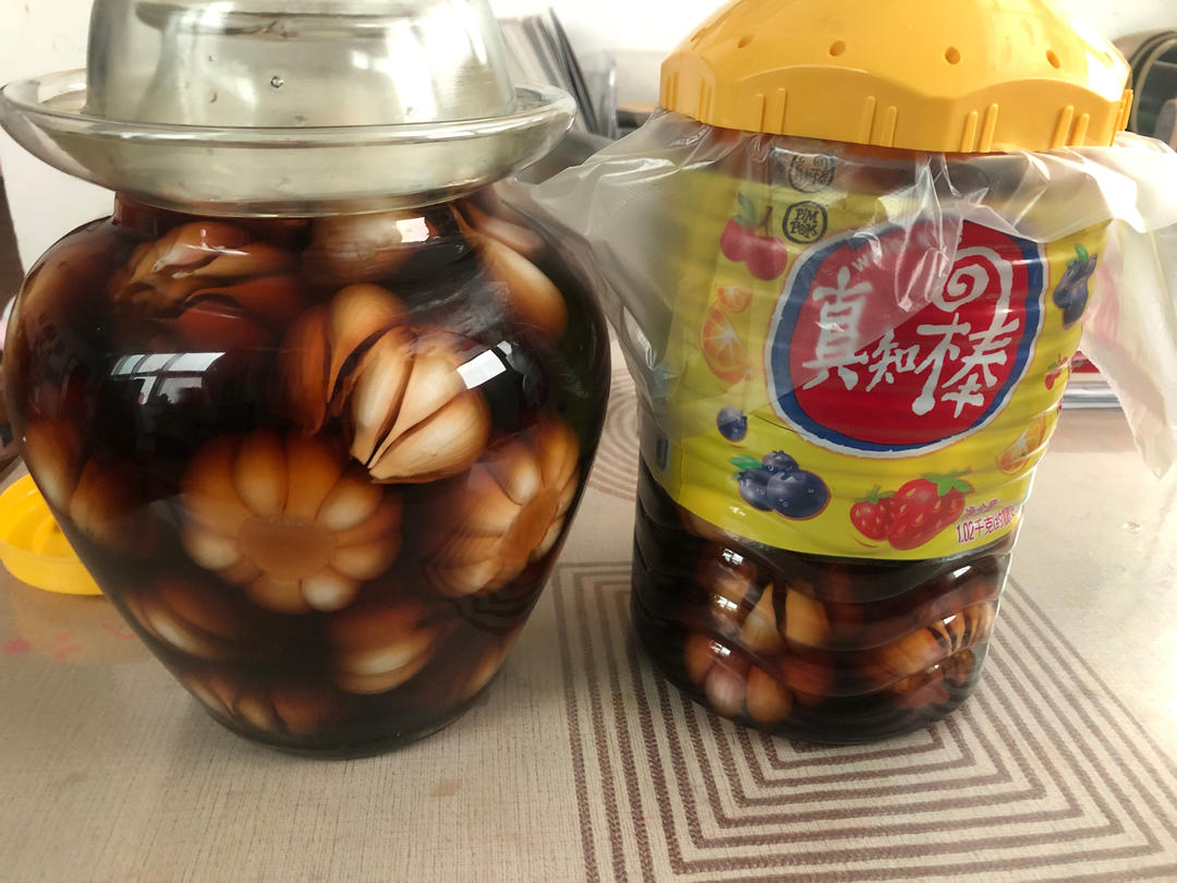 厨师长教你：“糖蒜”的家常做法，开胃解暑味道很赞，先收藏起来