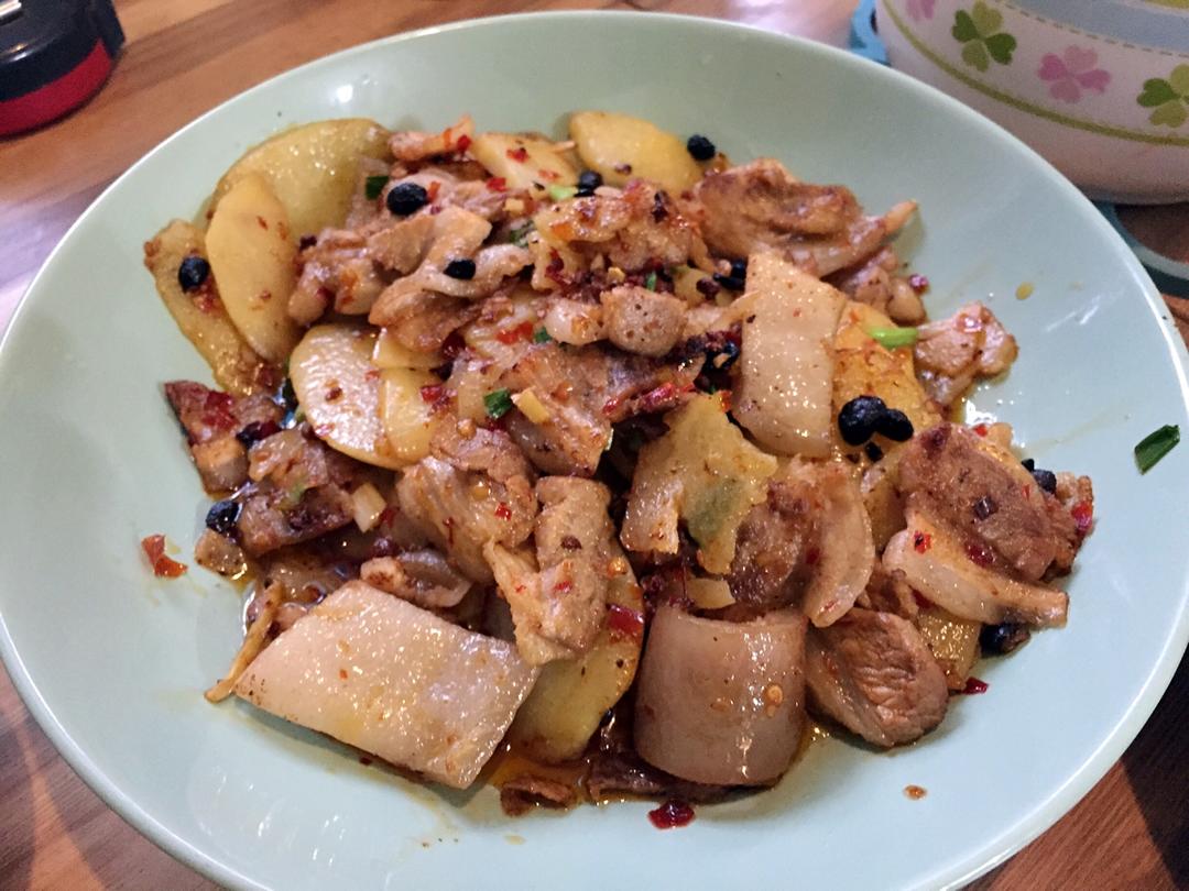 土豆回锅肉
