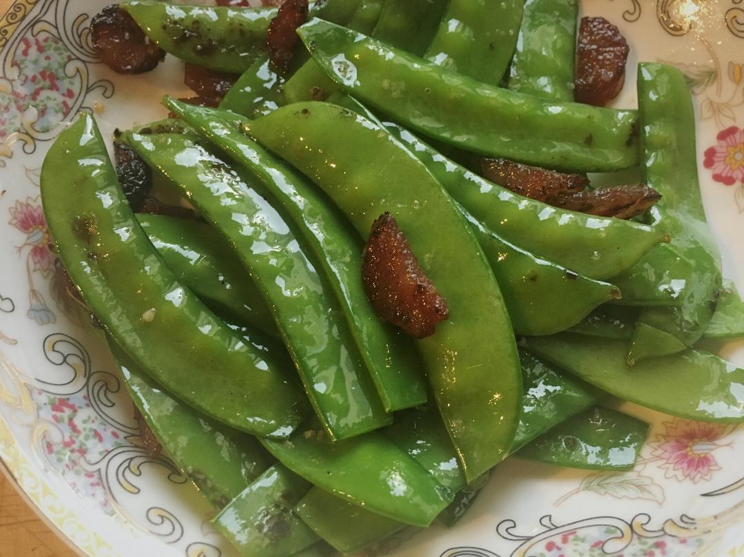 腊肠炒荷兰豆