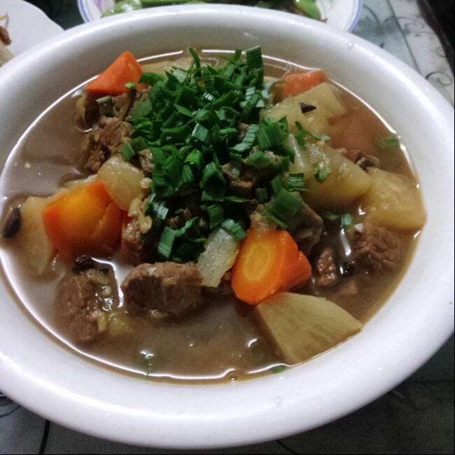 牛肉炖萝卜