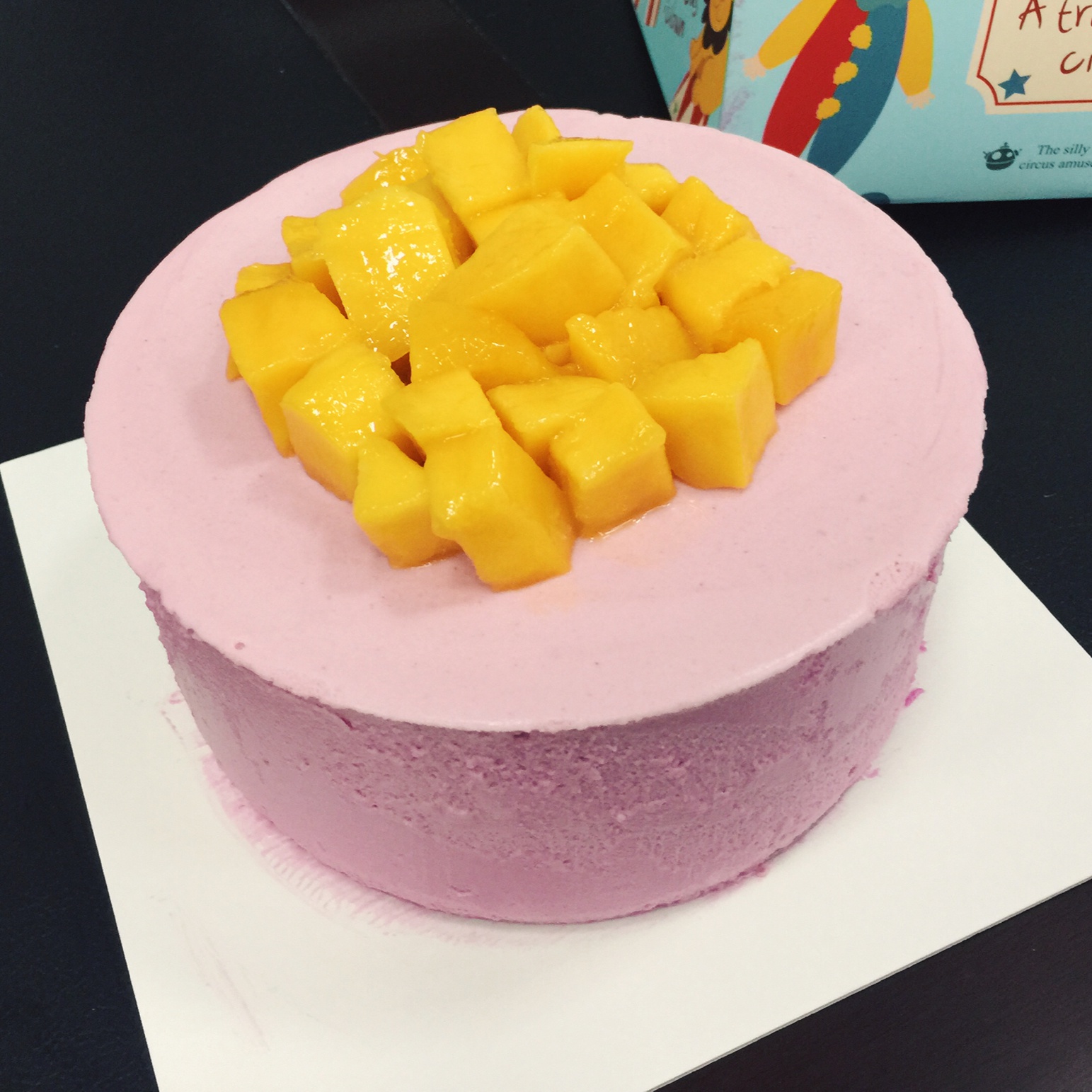 火龙果慕斯蛋糕