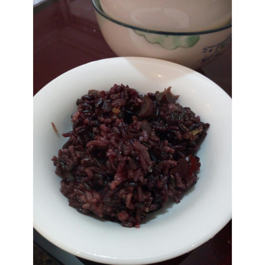 软糯甜香黑米饭