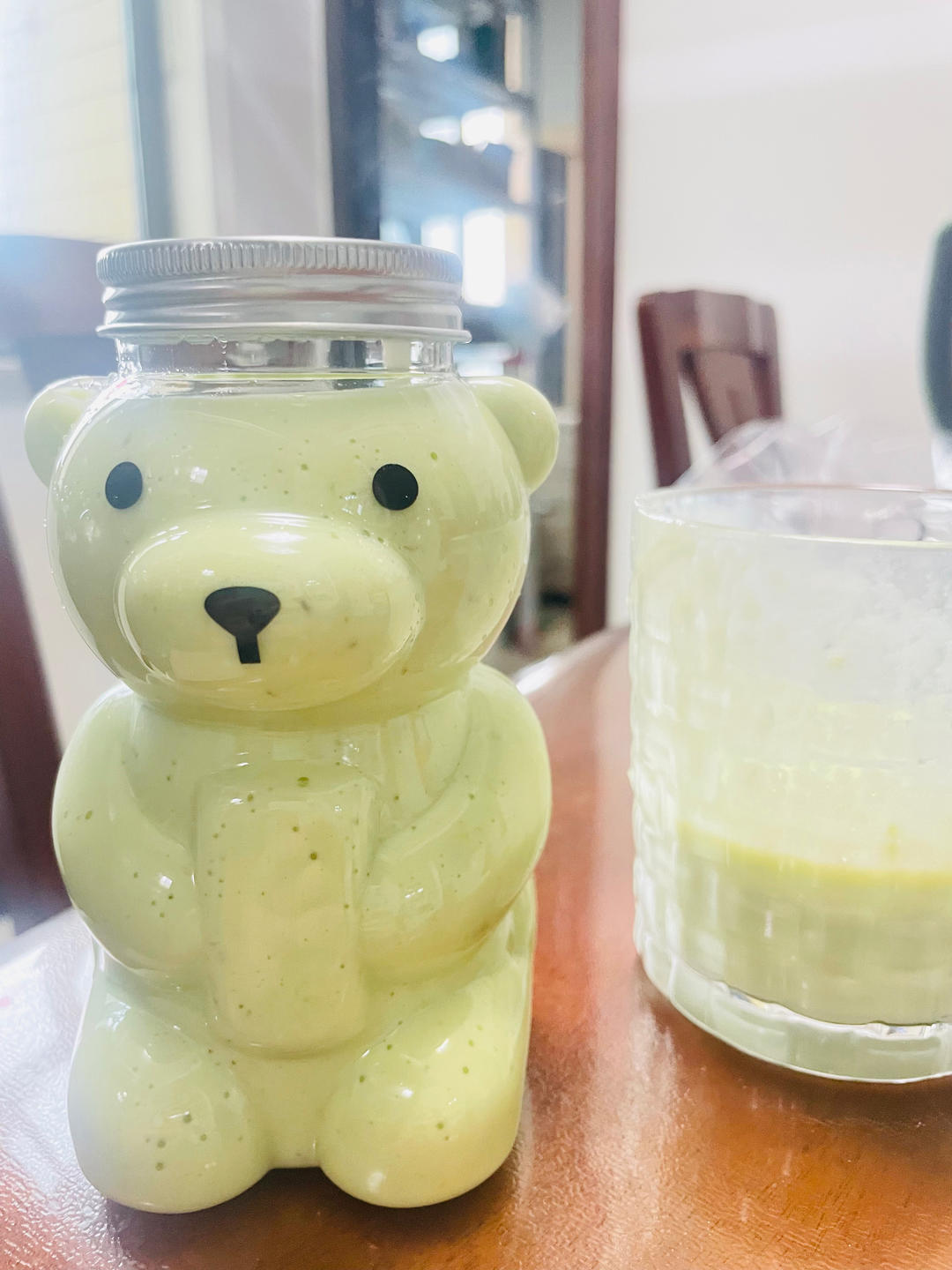 牛油果香蕉奶昔