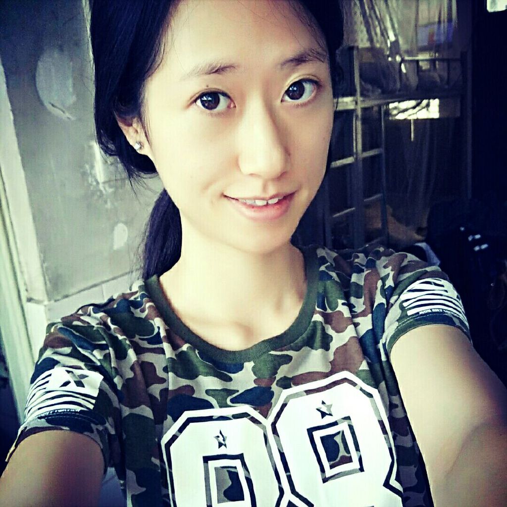 媛媛要学习健身两不懈