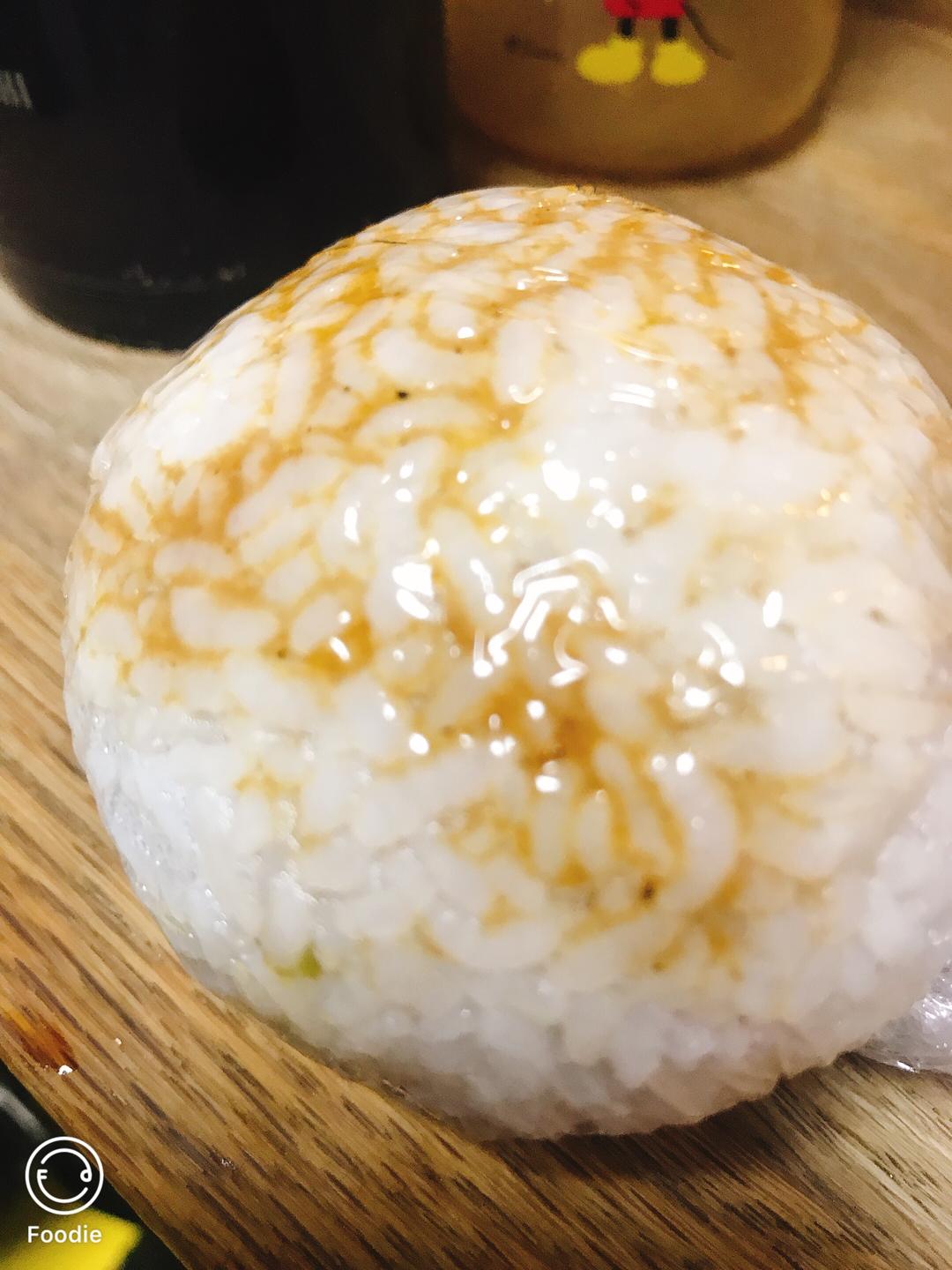 涵小姐的早饭-牛肉饭团的做法