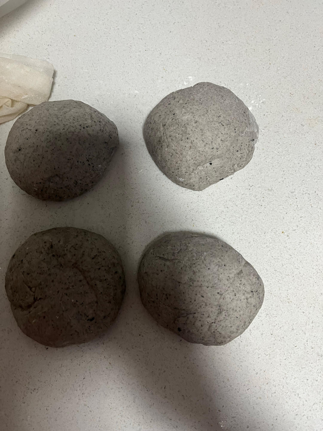 香，真香，太香了！真免揉，黑芝麻核桃软欧包